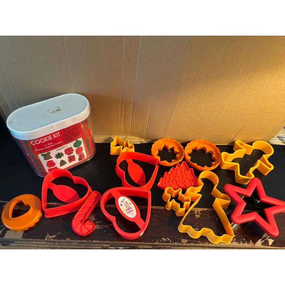 Large COOKIE CUTTERS Bundle Assorted SHAPES Christmas Cookies Lot